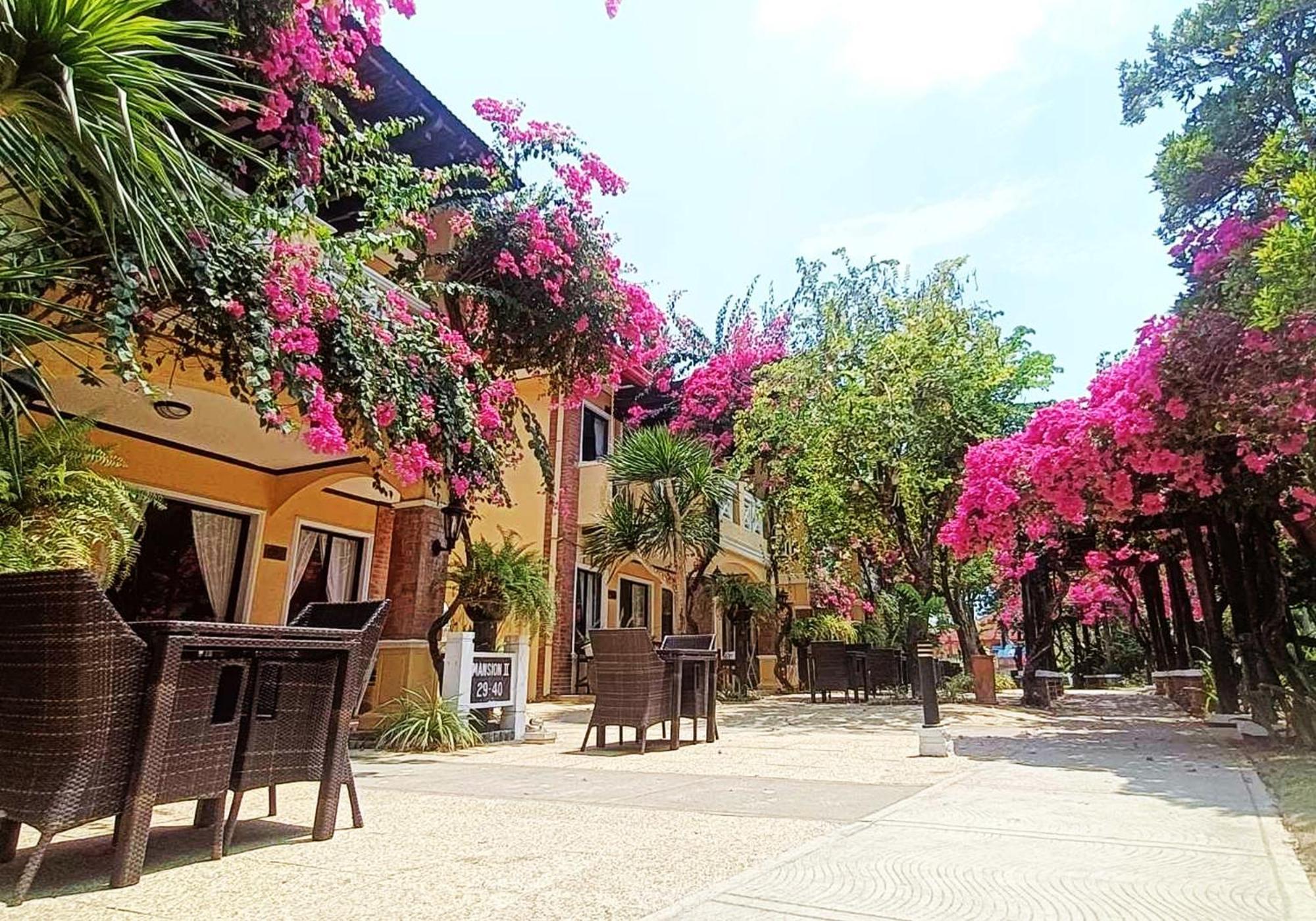 Puerto Del Sol Beach Resort And Hotel Club Bolinao Pangasinan Exterior foto